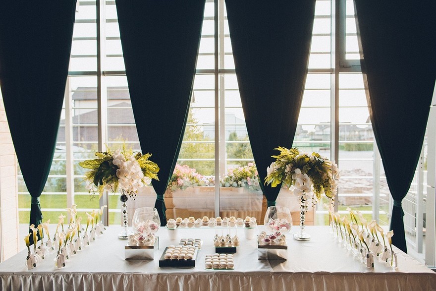 Весенняя / Летняя, Эко в Выездная регистрация, Ресторан / Банкетный зал от Epital Wedding 6