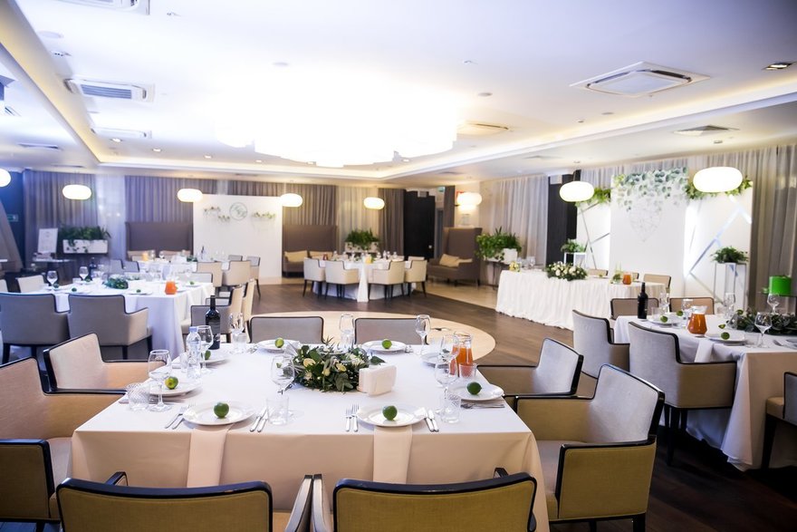 Весенняя / Летняя, Модерн в Ресторан / Банкетный зал от Epital Wedding 3