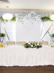 Президиум / Стол молодоженов, Задник за молодоженами в Модерн от Epital Wedding 1