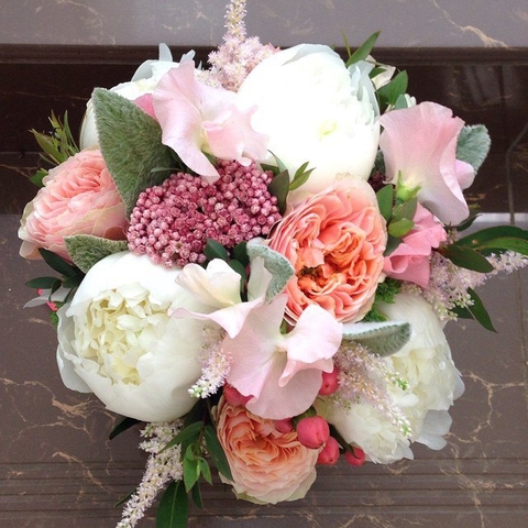 Монобукет из одного вида цветов name от Epital Wedding 1