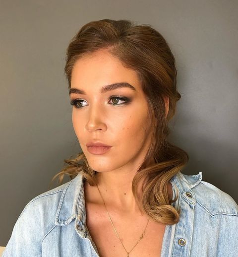 Высокие / Собранные, Локоны / Локоны на один бок от Свадебный стилист-визажист Дарья Бачурина 2