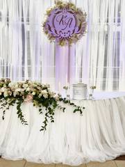 Президиум / Стол молодоженов, Задник за молодоженами в Классика от Студия Событий BuketPortret 2