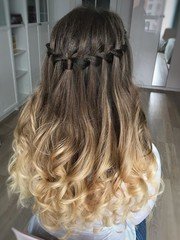 Локоны / Локоны на один бок, Распущенные, С плетением от Мери Варданян 1