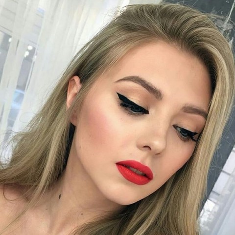 Распущенные от Anastasiya beverly hills 1