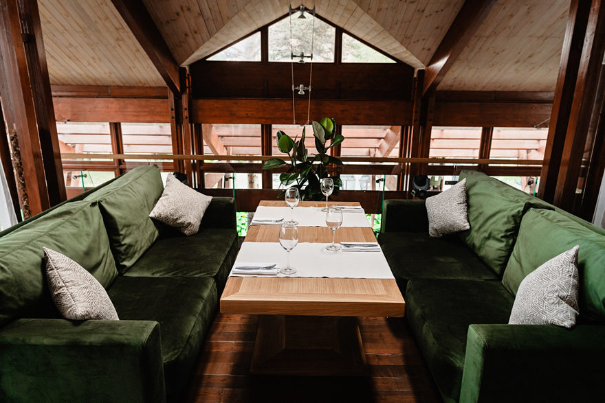 Банкетный зал / Ресторан Chalet River Club в Москве 1