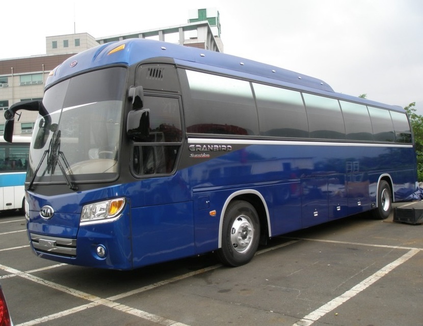 Автобус Kia Granbird, на 35 чел. от EXTRABUS 1