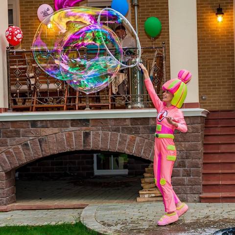 Шоу мыльных пузырей на свадьбу от ShowFM 3