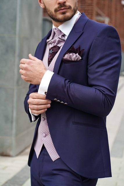 Тройка Костюм-тройка мужской Bilbao Adimo от Дом изысканной мужской одежды Волшебная свадьба 4