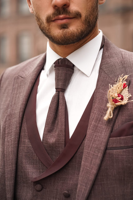 Тройка Мужской костюм на свадьбу Essen Adimо от Дом изысканной мужской одежды Волшебная свадьба 3