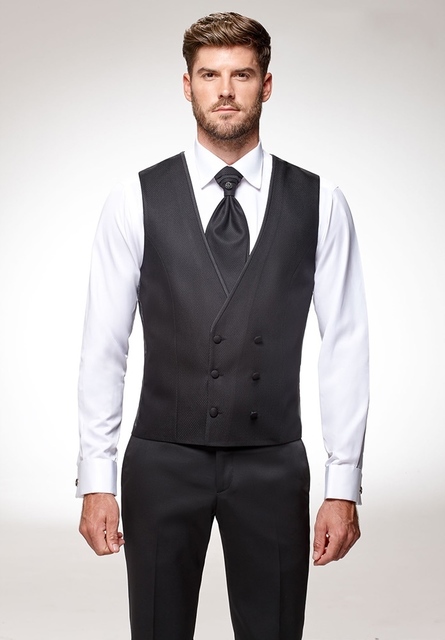 Тройка, Двубортный Черный костюм-тройка для жениха Larissa Adimo Cerimonia от Дом изысканной мужской одежды Волшебная свадьба 3