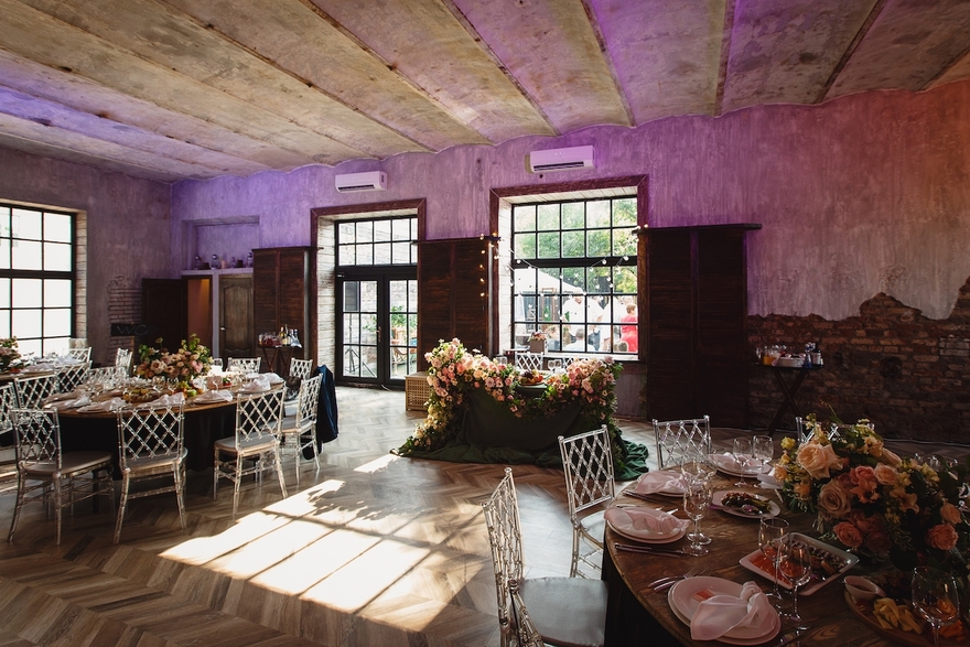 Лофт LOFT HALL в Москве 1