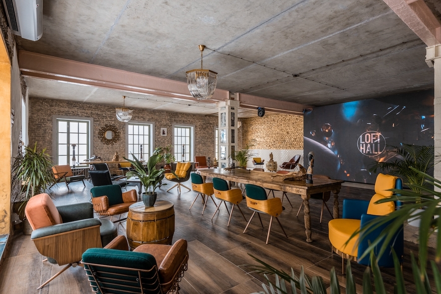Лофт LOFT HALL в Москве 1