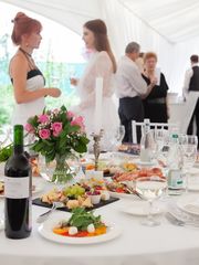 Свадьбы в яхт-клубе «Парк Рублево» Шатры в парке Рублево 2