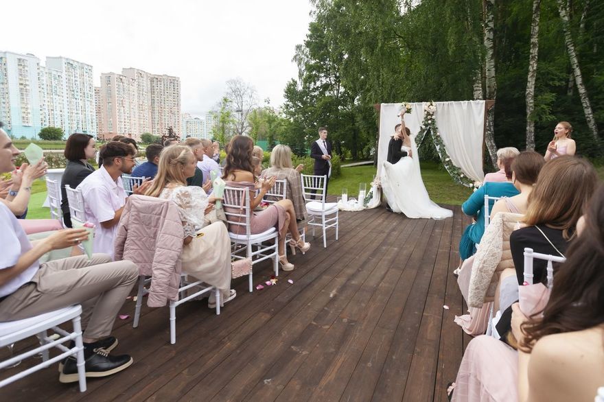 Свадьбы в яхт-клубе «Парк Рублево» Шатры в парке Рублево 3