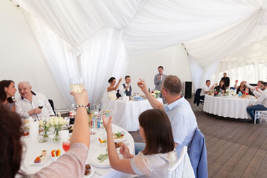 Свадьбы в яхт-клубе «Парк Рублево» Шатры в парке Рублево 7