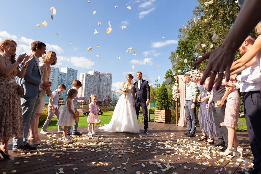 Выездная регистрация в яхт-клубе «Парк Рублево» Шатры в парке Рублево 7