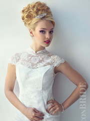 Высокие / Собранные, С аксессуарами / Цветами / Фатой от Салон красоты iconBRIDE 1