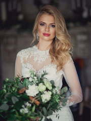 Локоны / Локоны на один бок, Распущенные от Салон красоты Архитектура Стиля 2