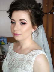 Высокие / Собранные, С аксессуарами / Цветами / Фатой от Свадебный стилист Виктория Брайт 2