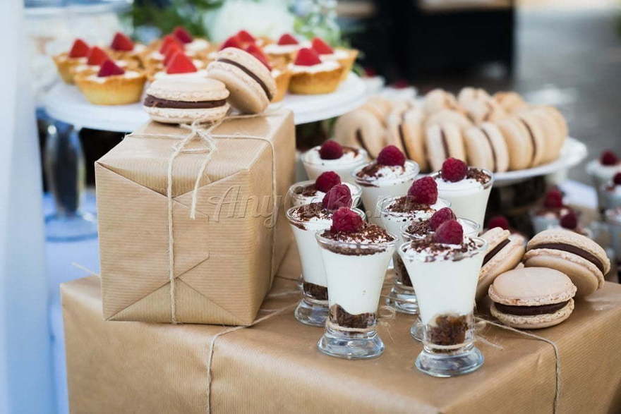 оттенки Белого Кенди бар в стиле рустик от Кондитерская AnyCake 22