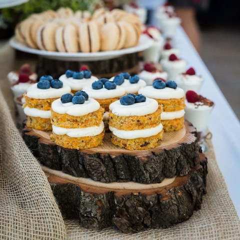 оттенки Белого Кенди бар в стиле рустик от Кондитерская AnyCake 23