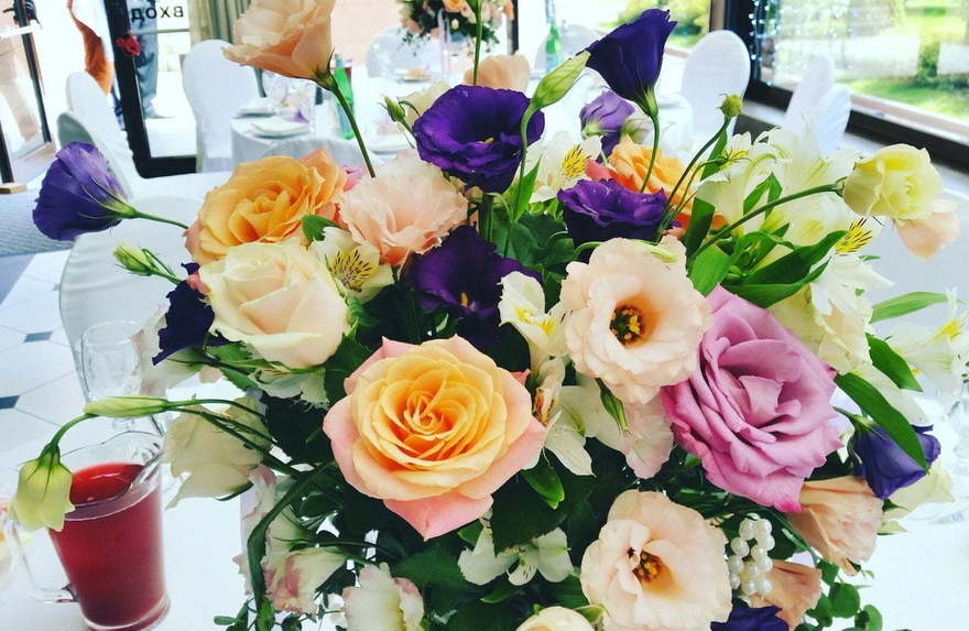 Классика в На веранде от Студия свадеб Дуэт 12