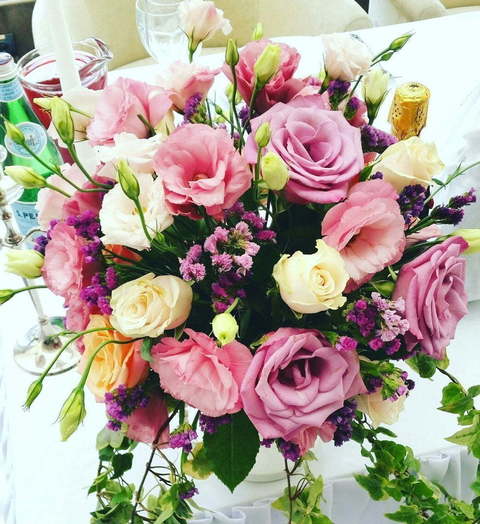 Классика в На веранде от Студия свадеб Дуэт 17