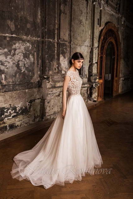 Свадебное платье Мауд. Силуэт Пышное, А-силуэт. Цвет Белый / Молочный, оттенки Розового. Вид 3