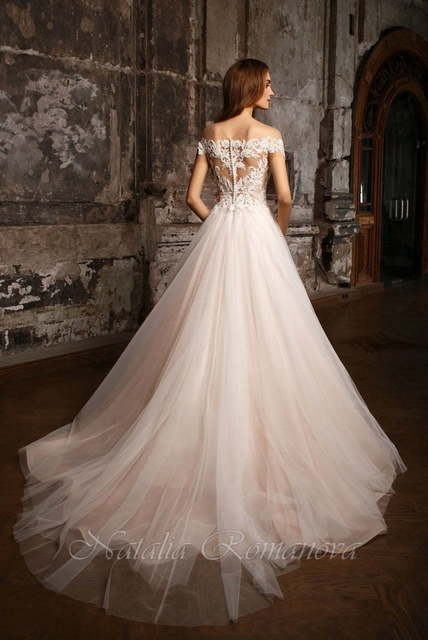 Свадебное платье Магда. Силуэт Пышное, А-силуэт. Цвет Белый / Молочный, Персик / Оранжевый. Вид 2