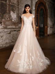 Свадебное платье Офра. Силуэт Пышное, А-силуэт. Цвет Айвори / Капучино, Персик / Оранжевый. Вид 1