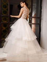 Свадебное платье Фэнтези. Силуэт Пышное, А-силуэт. Цвет Белый / Молочный. Вид 2