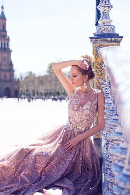 Свадебное платье Seville. Силуэт А-силуэт, Прямое. Цвет Айвори / Капучино, оттенки Розового. Вид 3