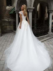 Свадебное платье Ilona. Силуэт А-силуэт. Цвет Белый / Молочный. Вид 2