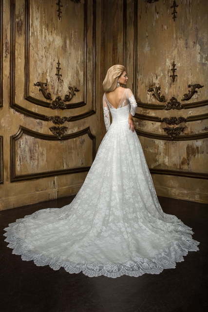 Свадебное платье Bruna. Силуэт А-силуэт. Цвет Белый / Молочный. Вид 2