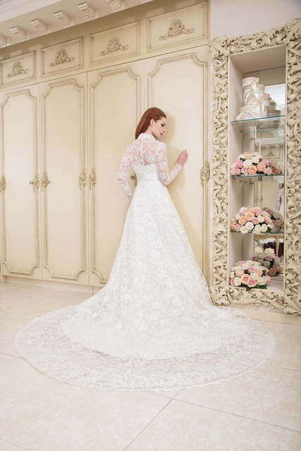 Свадебное платье Briaga. Силуэт А-силуэт. Цвет Белый / Молочный. Вид 2