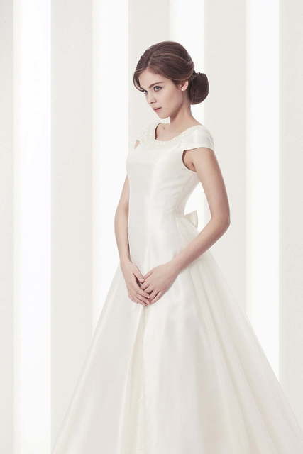 Свадебное платье Adelis. Силуэт А-силуэт. Цвет Айвори / Капучино, Белый / Молочный. Вид 3