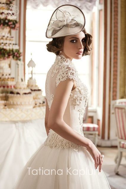 Свадебное платье Mihelina. Силуэт А-силуэт. Цвет Айвори / Капучино, Белый / Молочный. Вид 2