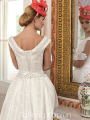 Свадебное платье Kamilia. Силуэт А-силуэт. Цвет Белый / Молочный. Вид 2