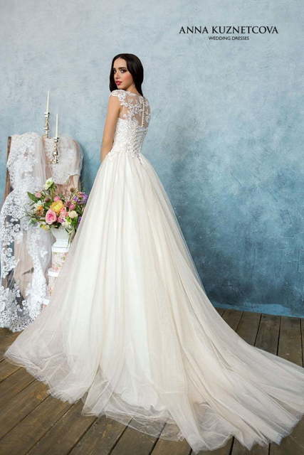 Свадебное платье Аурелия. Силуэт А-силуэт. Цвет Айвори / Капучино, Белый / Молочный, Персик / Оранжевый. Вид 2