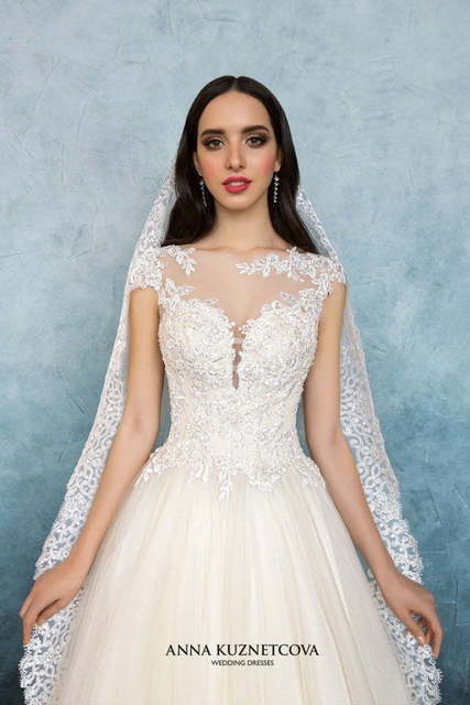 Свадебное платье Аурелия. Силуэт А-силуэт. Цвет Айвори / Капучино, Белый / Молочный, Персик / Оранжевый. Вид 3