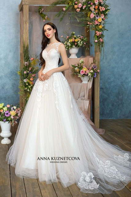 Свадебное платье Энджел. Силуэт А-силуэт. Цвет Айвори / Капучино, Белый / Молочный, Персик / Оранжевый. Вид 3