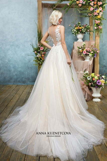 Свадебное платье Лилиан. Силуэт Пышное, А-силуэт. Цвет Айвори / Капучино, Белый / Молочный, Персик / Оранжевый. Вид 2