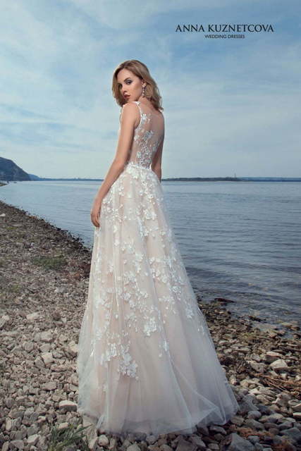 Свадебное платье Ноэлия. Силуэт А-силуэт. Цвет Айвори / Капучино, Персик / Оранжевый, оттенки Розового. Вид 2