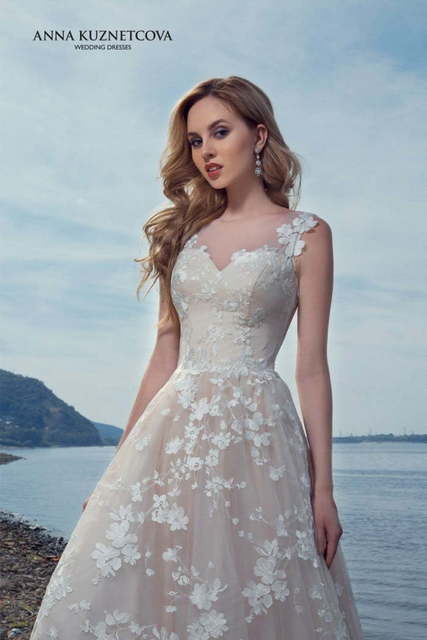 Свадебное платье Ноэлия. Силуэт А-силуэт. Цвет Айвори / Капучино, Персик / Оранжевый, оттенки Розового. Вид 3