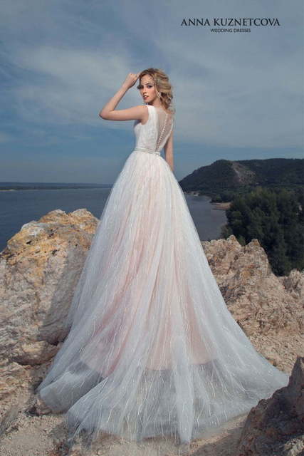 Свадебное платье Аделина. Силуэт А-силуэт. Цвет Белый / Молочный, оттенки Розового. Вид 2