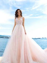 Свадебное платье Andrea. Силуэт А-силуэт, Прямое. Цвет Персик / Оранжевый, оттенки Розового. Вид 1