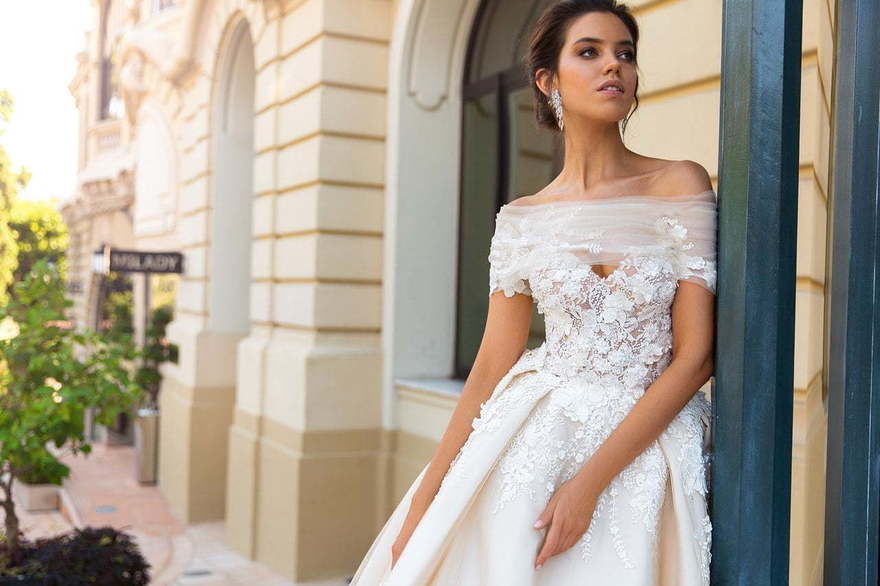 Свадебное платье Emilia. Силуэт Пышное, А-силуэт. Цвет Айвори / Капучино, Персик / Оранжевый. Вид 3