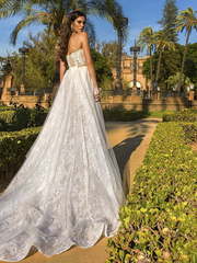 Свадебное платье Gorgina. Силуэт А-силуэт, Прямое. Цвет Белый / Молочный, Айвори / Капучино. Вид 2