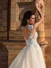 Свадебное платье Martina. Силуэт А-силуэт, Рыбка. Цвет Айвори / Капучино, Персик / Оранжевый. Вид 2