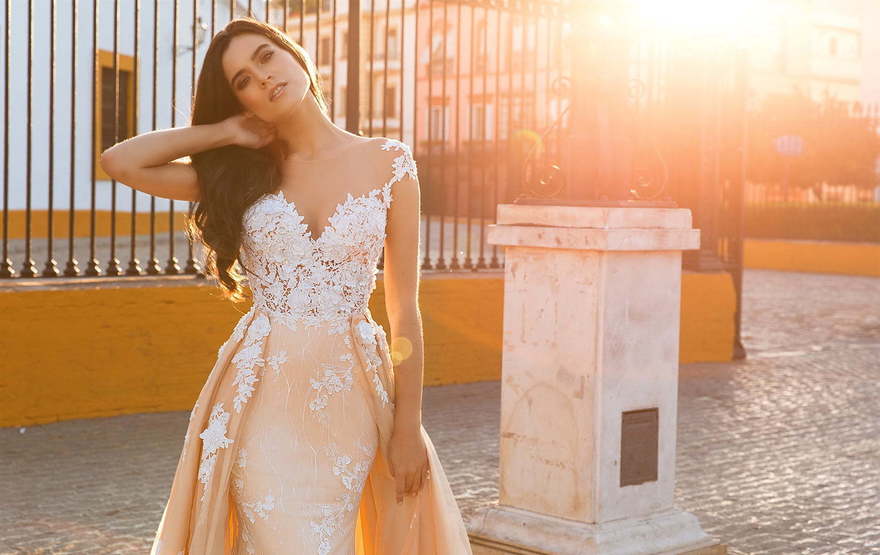 Свадебное платье Fiona. Силуэт Рыбка, А-силуэт. Цвет Айвори / Капучино, Персик / Оранжевый. Вид 3